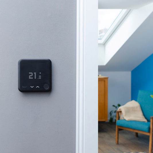 Wireless Smart Thermostat Starter Kit V3+ with Hot Water Control (S- & Y-Plan) Black Edition